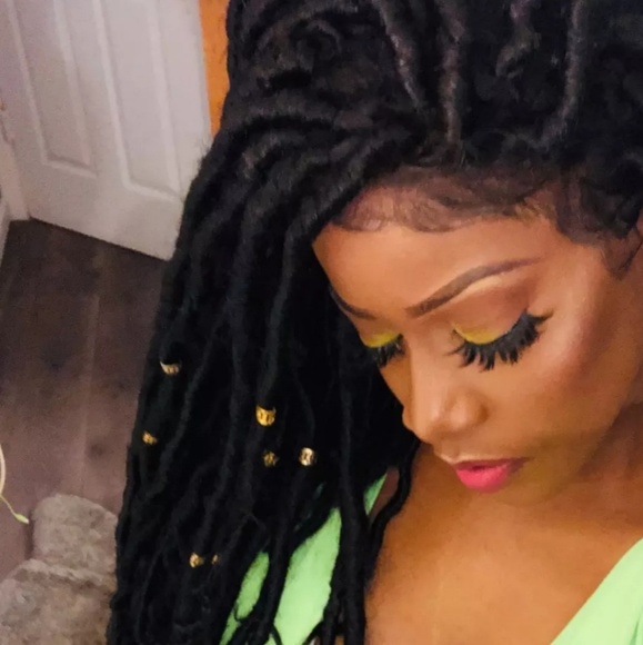 Selena Mink Lashes - Picture 8 of 8